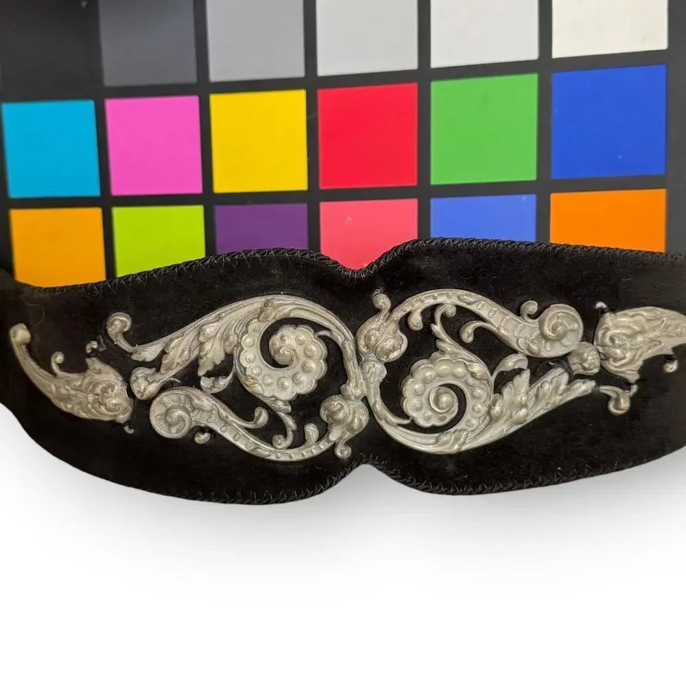 Wide Black Suede Cinch Belt L/XL Baroque Pot Metal Hardware Renaissance Festival